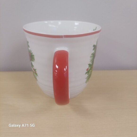 Festive Holiday Ceramic Coffee Mug With Seashell & Pinecone Design  208Park - Picture 4 of 8